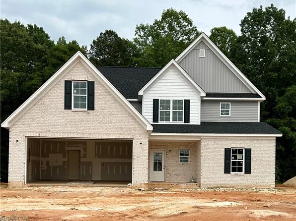 163 Canter Ln, Lexington, NC 27295