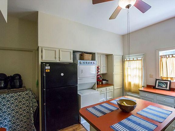 4th image of 158 Woodland Ave #1