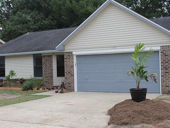 3rd image of 5774 Graymont Ln