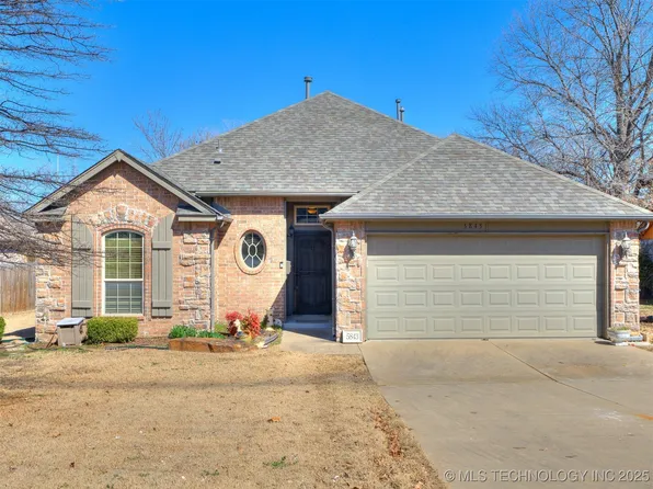 5843 E 35th St, Tulsa, OK 74135