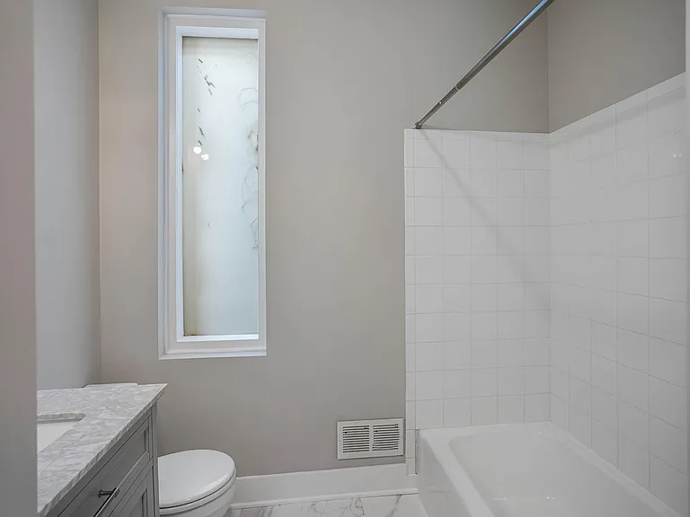 501 9th St NE #501 — Photo 11