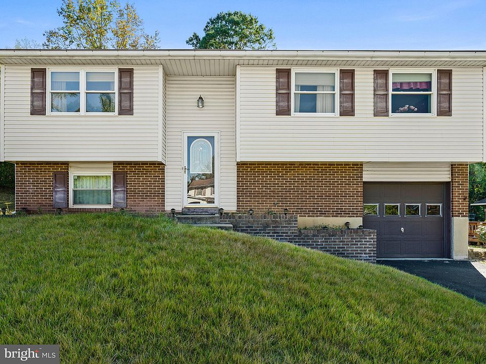 1st image of 6811 Rock Creek Ct