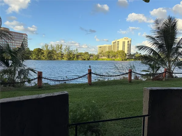 5199 NW 7th St APT 115, Miami, FL 33126