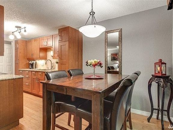 4th image of 12528 NE 117th Pl APT E3