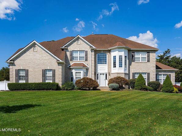 4 Etty Court, Manchester, NJ 08759