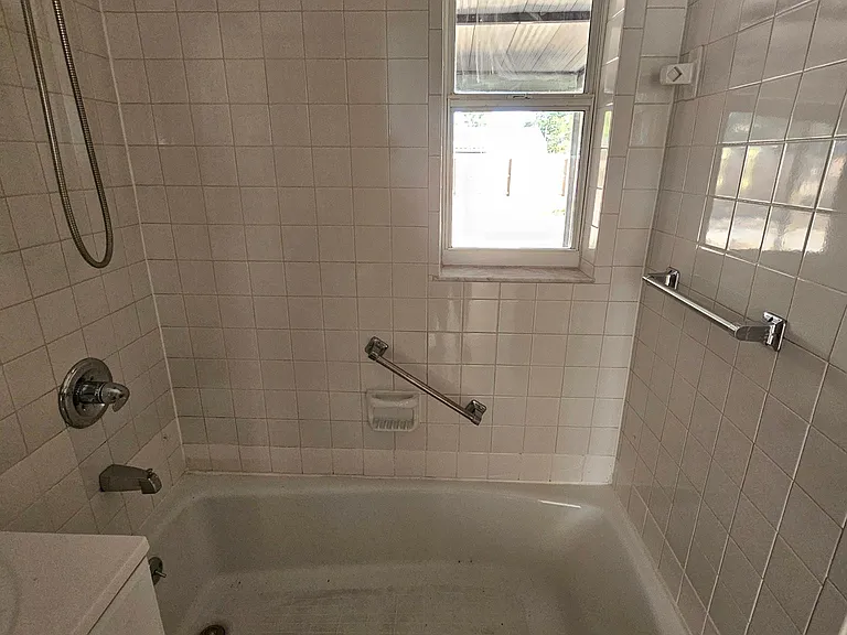 4320 S West Shore Blvd — Photo 9