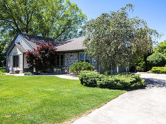 2nd image of 59521 Old County Road 17