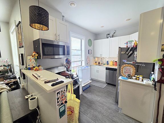 2nd image of 10 Vermilyea Ave APT 5C