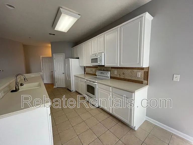 11251 Campfield Dr #4301 — Photo 4