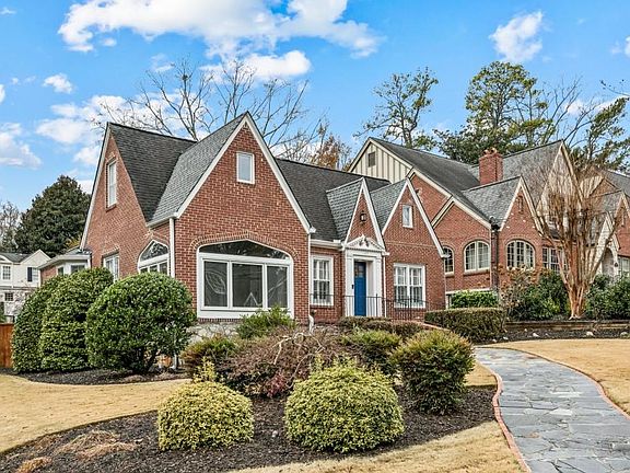 3rd image of 1189 Reeder Cir NE