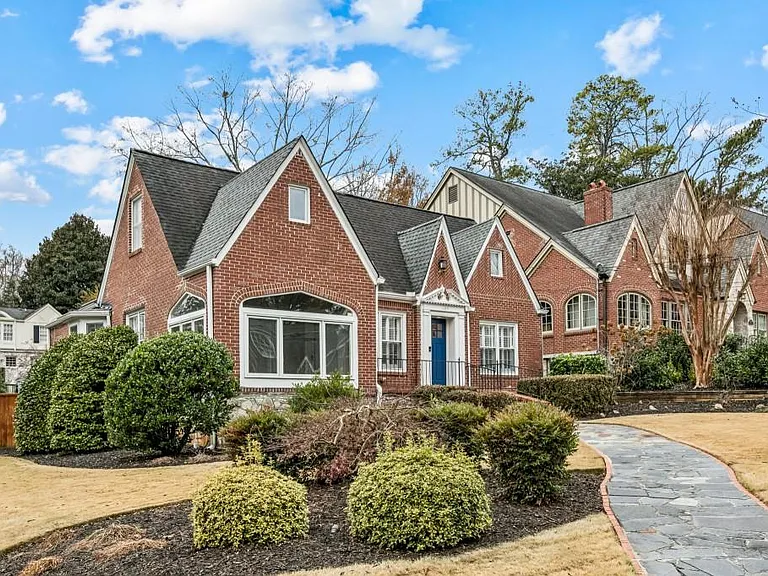 1189 Reeder Cir NE — Photo 3