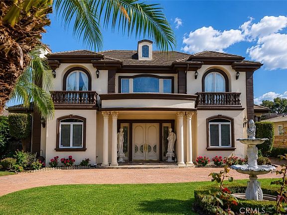 2nd image of 356 W Palm Dr