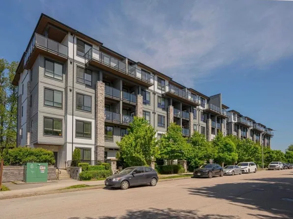 15351 101st Ave #301, Surrey, BC V3R 0G2