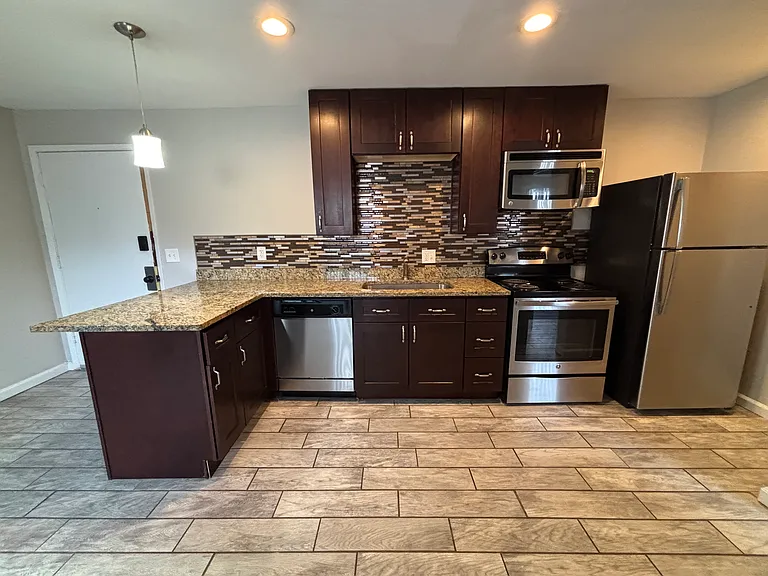 980 South Dexter Street (APEX 980) — Photo 14