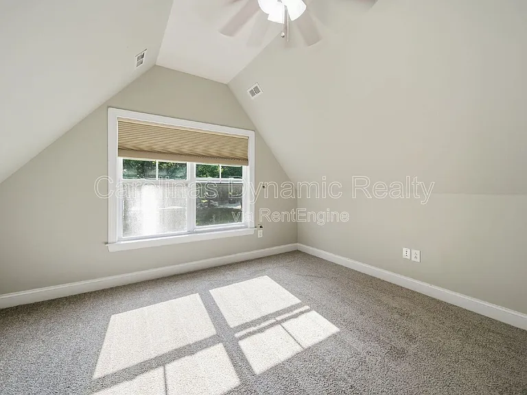 3405 Bidwell Ave — Photo 41