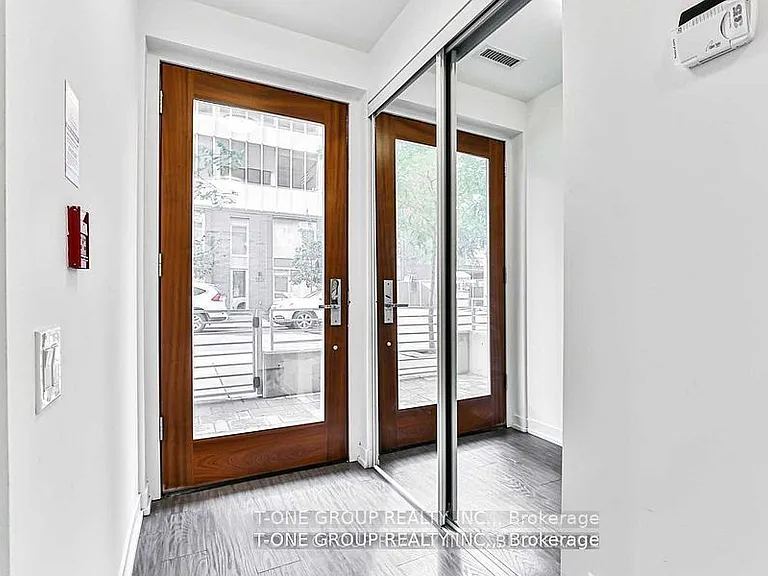 92 McGill St — Photo 6