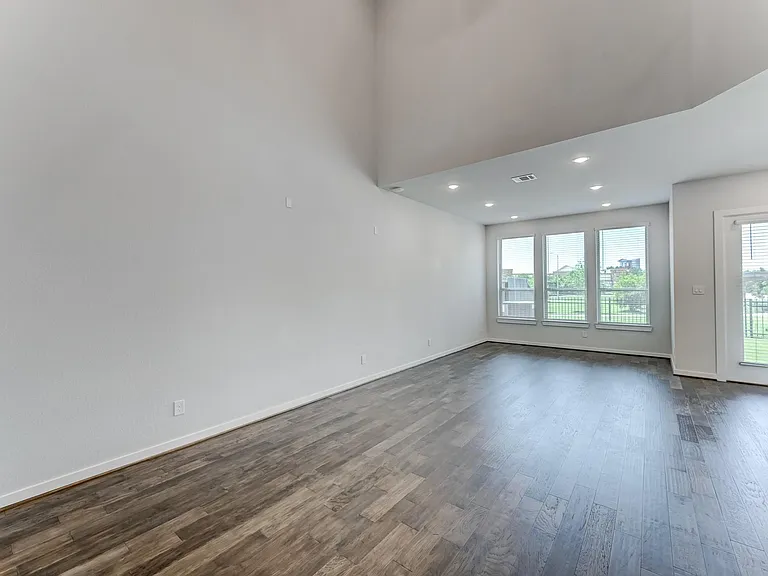 6570 Scarlet Pond Ln — Photo 9