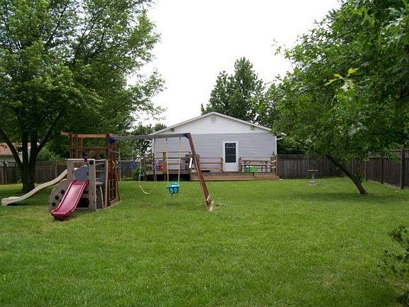 5th image of 313 Glenwood Dr