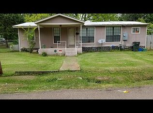 212 Churchill St, Crystal Springs, MS 39059