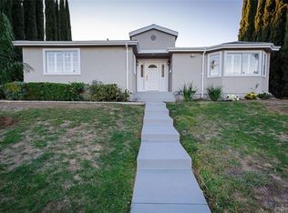 9729 Hayvenhurst Ave, North Hills, CA 91343