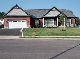 153 E Valley Rd, Denver, PA 17517