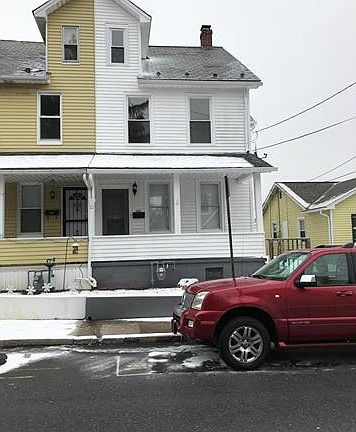 2nd image of 2249 Washington Ave