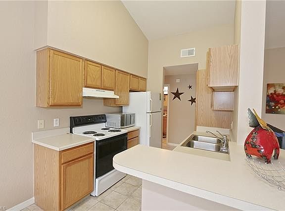 5th image of 7915 Preserve Cir APT 233