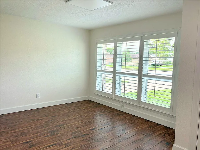 17034 Coachmaker Dr — Photo 4