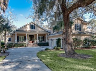 17 Retreat Ln, Hilton Head Island, SC 29928