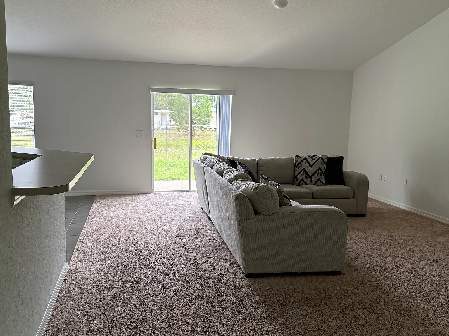 3 bed, 1776 sqft, $2,400 — Photo 4