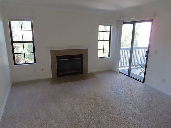 4th image of 14972 Avenida Venusto Unit 62