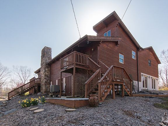 3rd image of 22266 Country Lake Dr