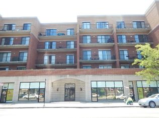 3100 W Fullerton Ave, Chicago, IL 60647