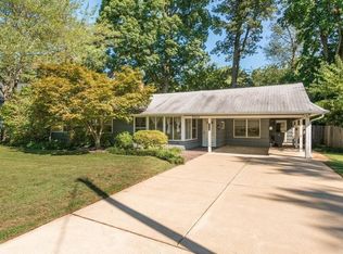 7020 Oak Ridge Rd, Falls Church, VA 22042