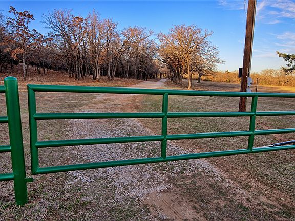 2nd image of 858 Ford Rd