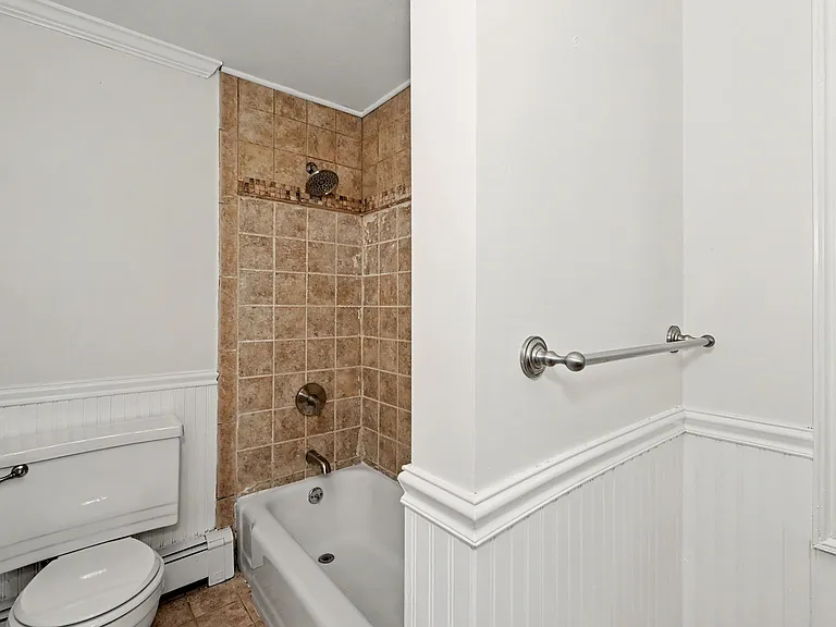 44 Barmore Dr W — Photo 20
