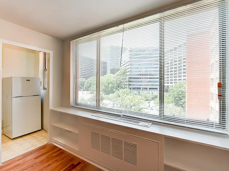 1121 Arlington Blvd #638 — Photo 6