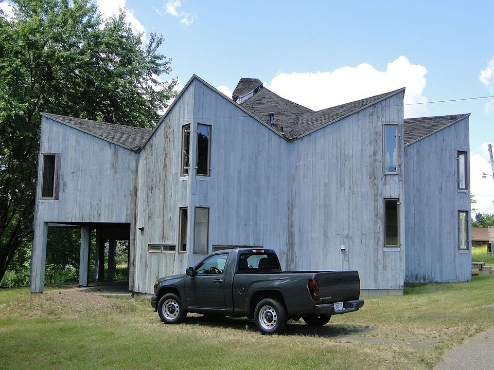 1st image of 320 Elysian Dr