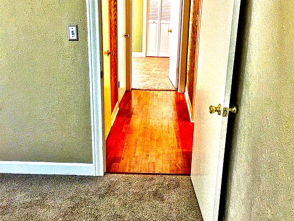 3rd image of 223 Hill Terrace Dr