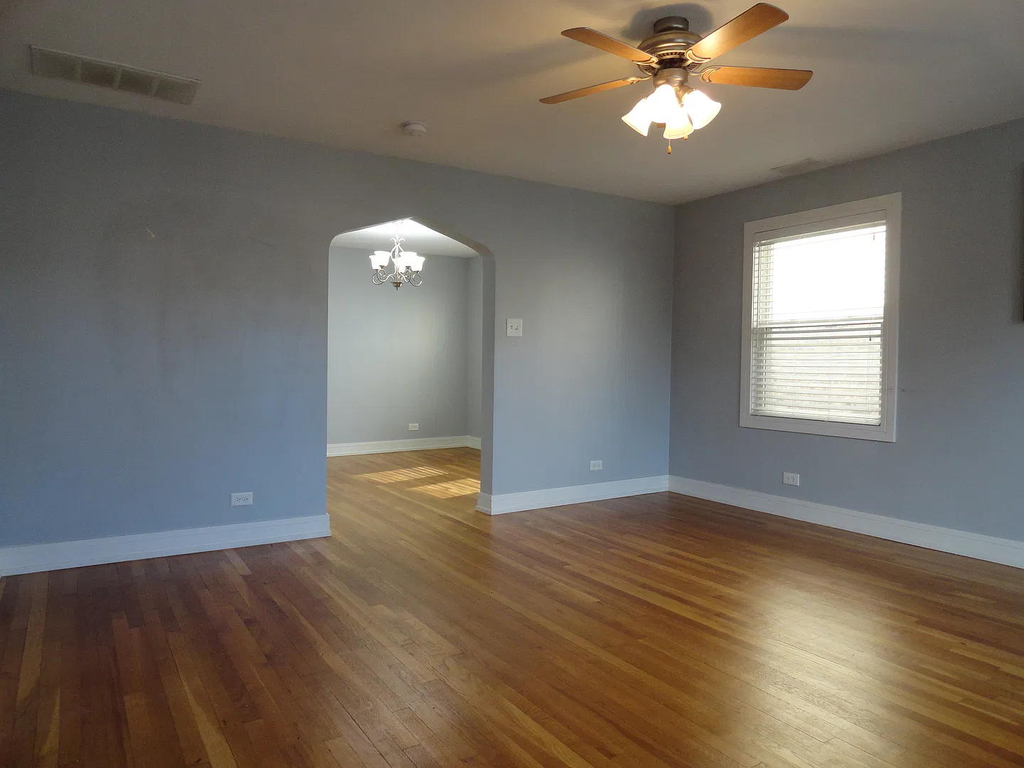 2 bed, $1,900 — Photo 2