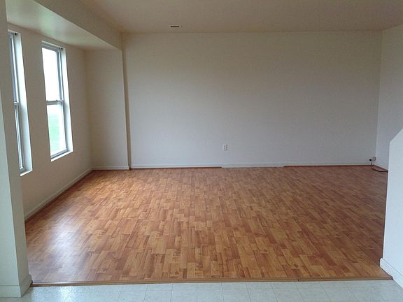 4th image of 3057 Misty Creek Dr