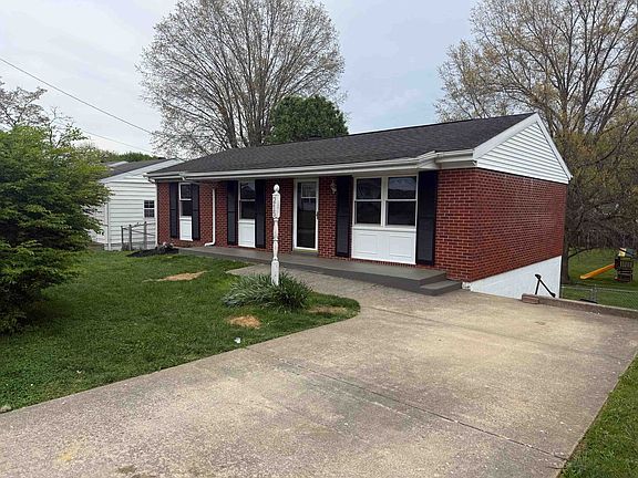 2nd image of 215 Nedra Dr