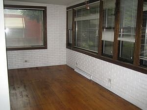 4th image of 5157 N Kilbourn Ave