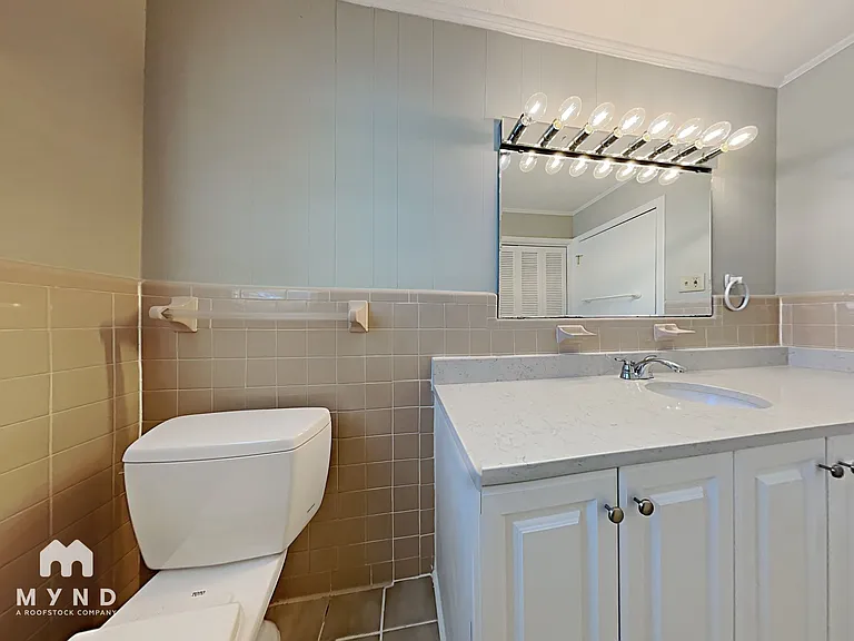 1708 N New Hope Rd — Photo 13