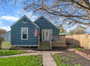 715 E 8th St, Mishawaka, IN 46544
