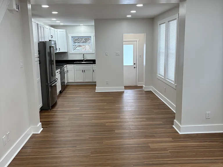 802 N Wyomissing Blvd — Photo 3