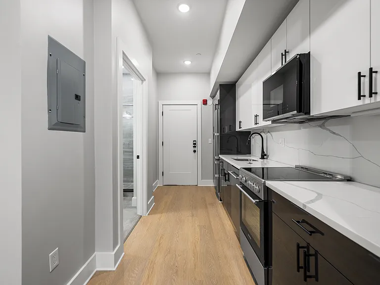 872 Broadway #205 — Photo 3