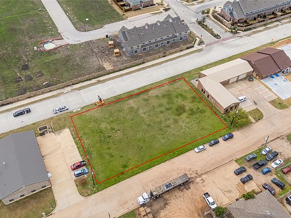 3rd image of 2808 Exchange St