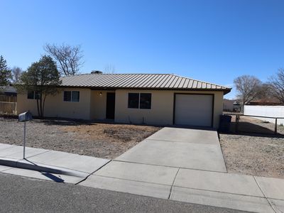 451 Vista Dr SW, Los Lunas, NM, 87031