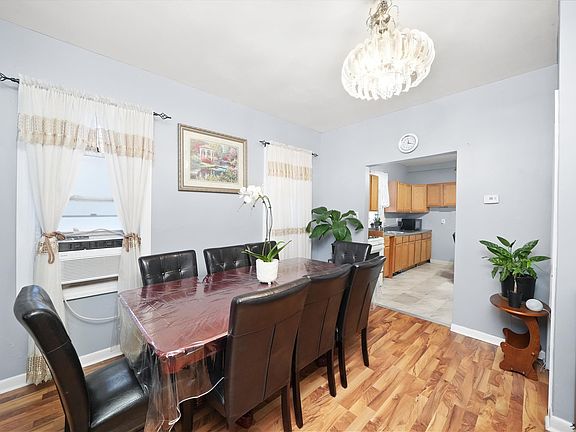 4th image of 3234 S 48th Ct